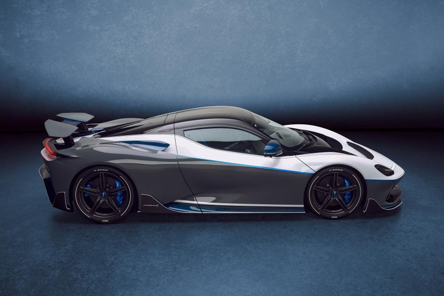  Pininfarina Battista Anniversario 2020 года  (фото 14 из 24)